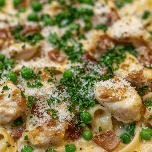 Chicken Carbonara is a beloved Italian dish that has captured the hearts and taste buds of food lovers around the world. This creamy pasta dish is synonymous with comfort food, offering a delightful combination of rich flavors and satisfying textures. With its roots deeply embedded in Italian culinary tradition, Chicken Carbonara stands out as a family favorite, perfect for weeknight dinners or special gatherings alike. This dish is not only quick to prepare but also provides a hearty meal that brings everyone to the table.